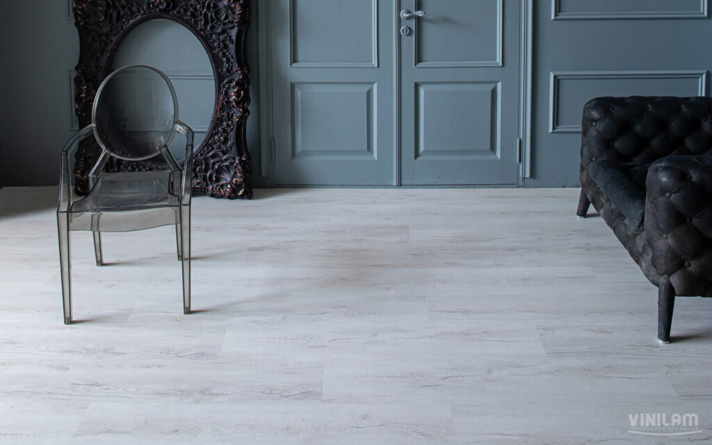LVT VINILAM Glue Luxury Дуб Аликанте Glue 33202  23,2×122,7 Клеевой